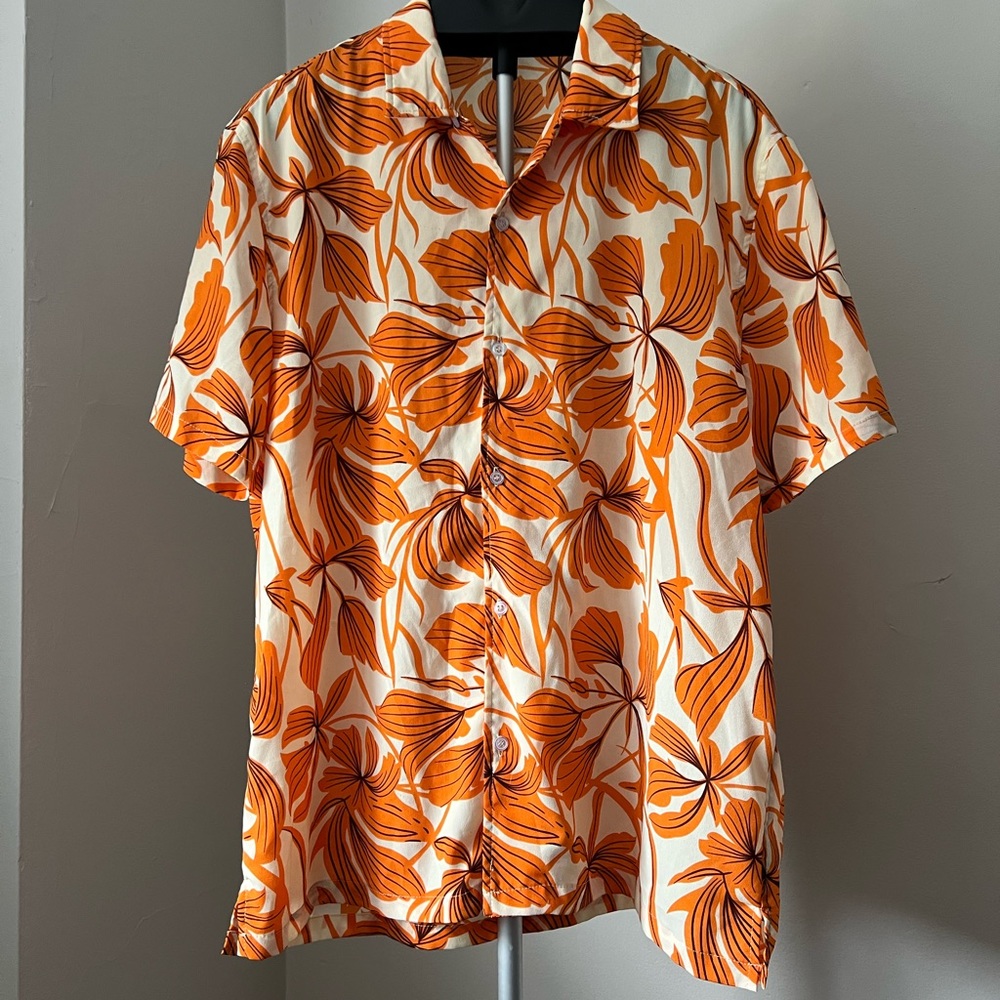 Hawaiian button up